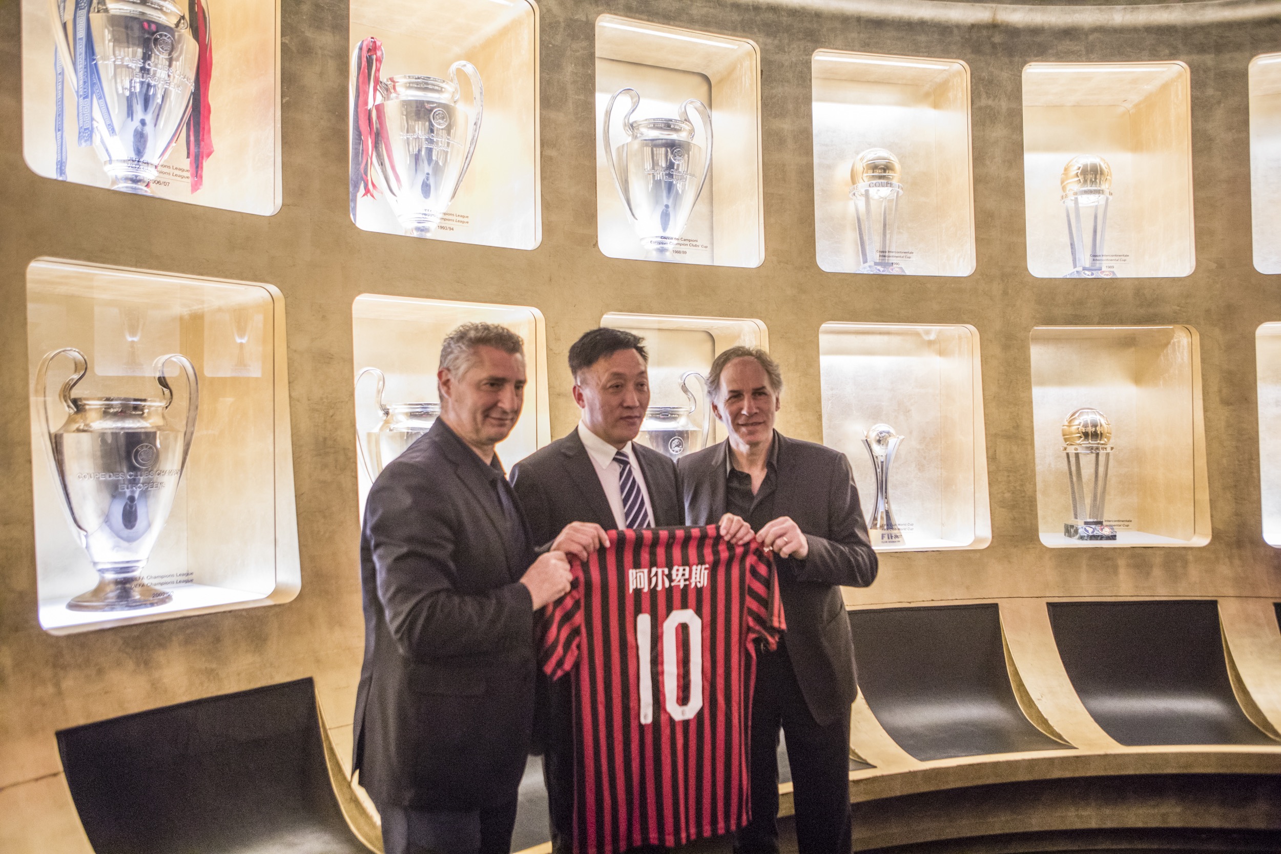 [NBA]东契奇36分 湖人战胜灰熊