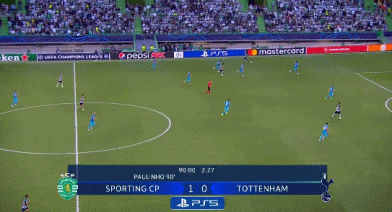 00：16 公牛发疯失控撞伤群众，民警20米外一枪精准毙命