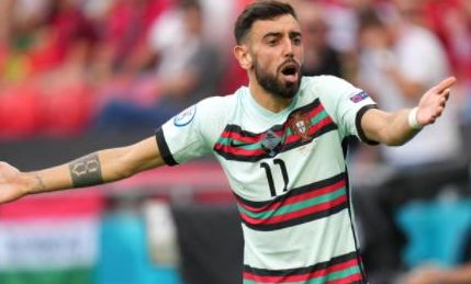 一个回合3个T 2人被直接驱逐 判罚引热议