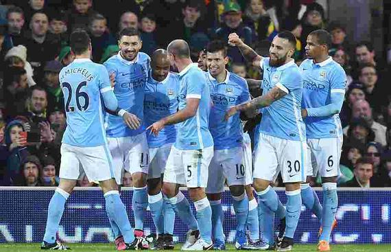 NBA-湖人VS老鹰 詹姆斯单臂爆扣